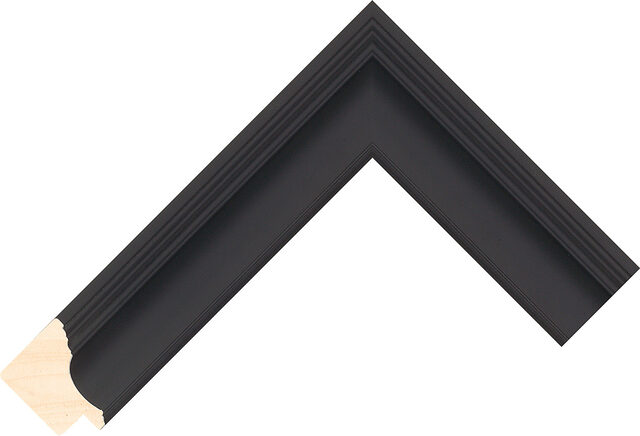 Urbane Moulding AQ.450167000 picture frame moulding from the Urbane range